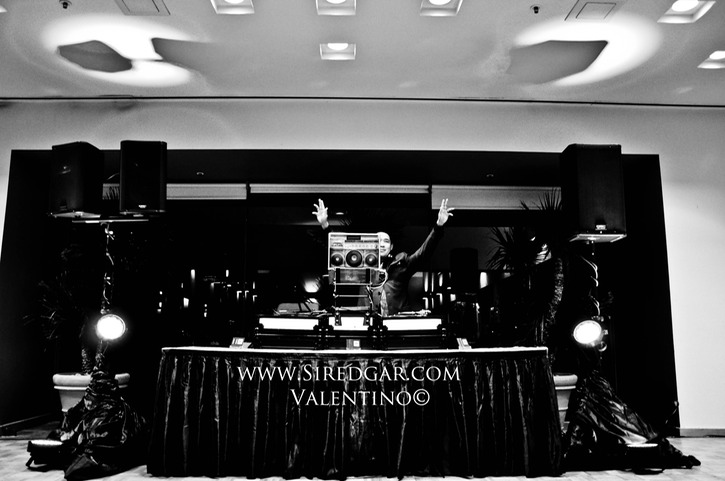 ED BLACK WHITE website